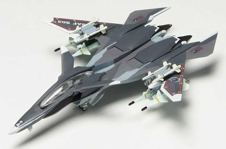 Amazon | プラッツ 1/144 戦闘妖精雪風 メイヴ雪風 ノーマル